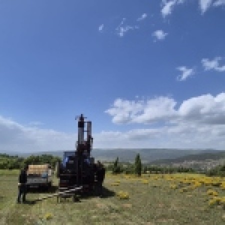 Bilecik / Pazaryeri / Ahmetler Köyü'nde Yapılacak Güneş Enerjisi Santraline Ait İmar Planına Esas Jeolojik Jeoteknik Etüt Çalışması